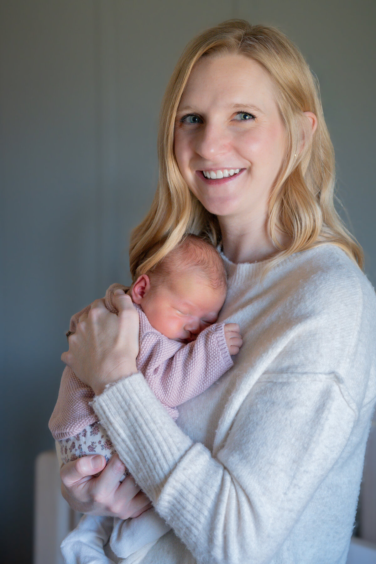 Malenke Family and Newborn Gallery 2025 November-47