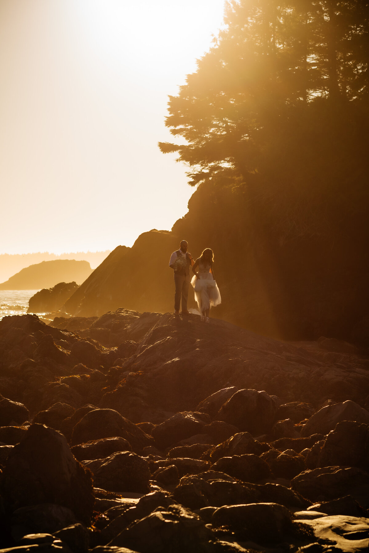 MeghanHemstraPhotography-Tofino-Elopement-Wedding-Photos-3