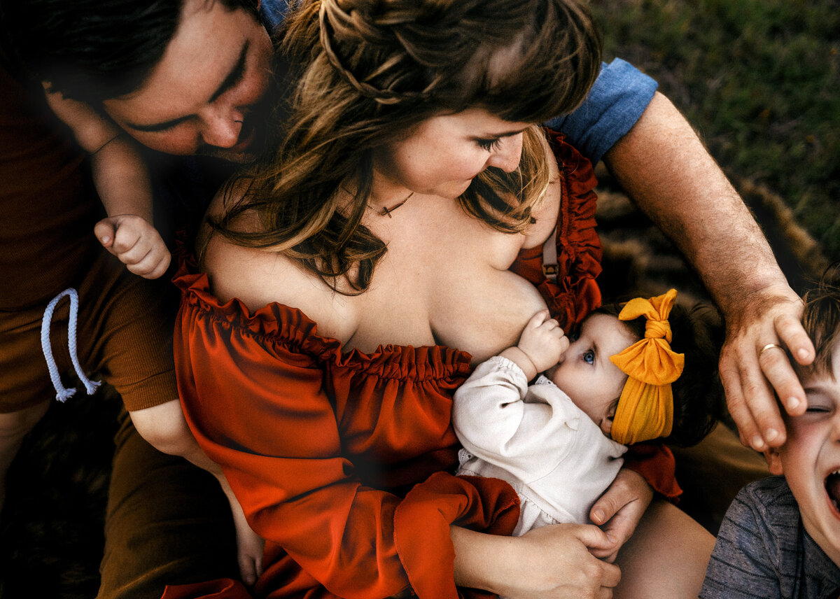nursing-baby-motherhood-sugarland