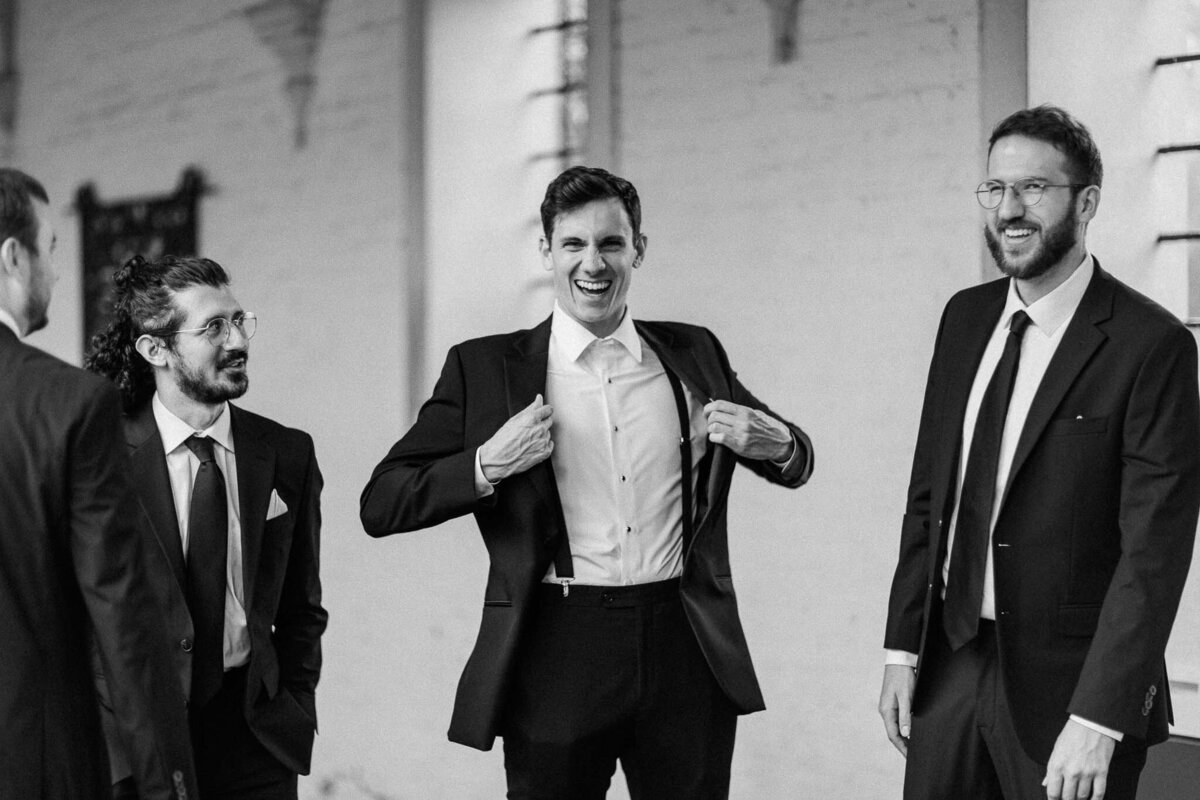 02_villa-terrace-decorative-arts-museum-wedding-photos-milwaukee-wisconsin-james-stokes-photography-luxury-fine-art-weddings-asian-american-italian-style-midwest