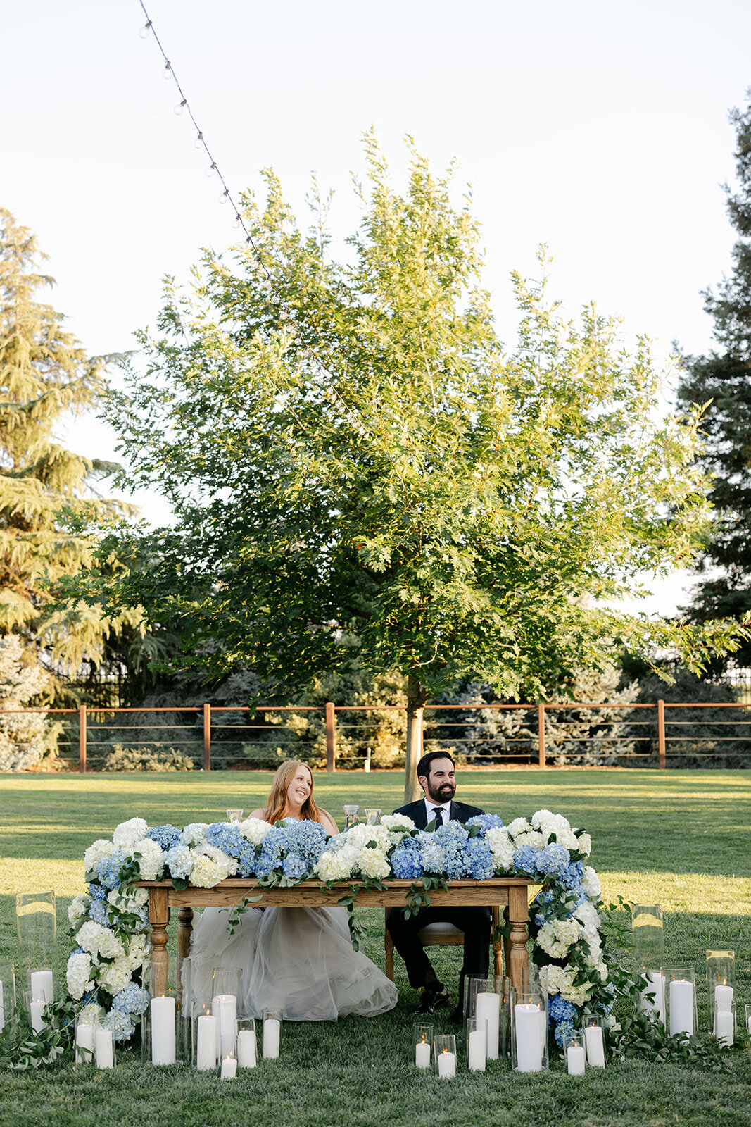 Sweetheart table arrangement | Bella Fleur