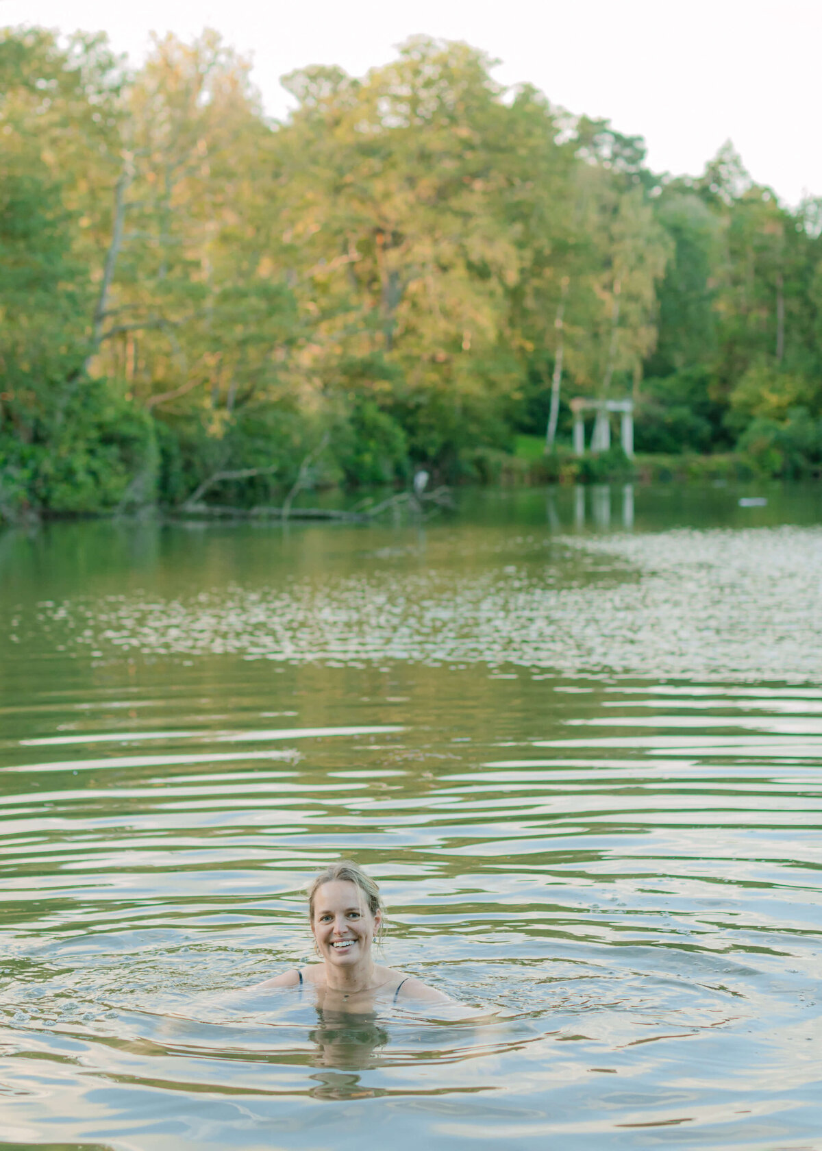 chloe-winstanley-events-heckfield-place-wild-swimming-lake