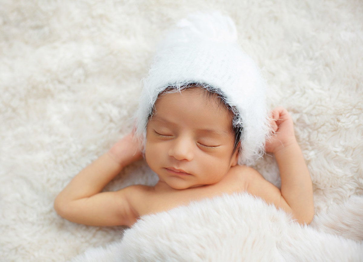 newborns in hats298