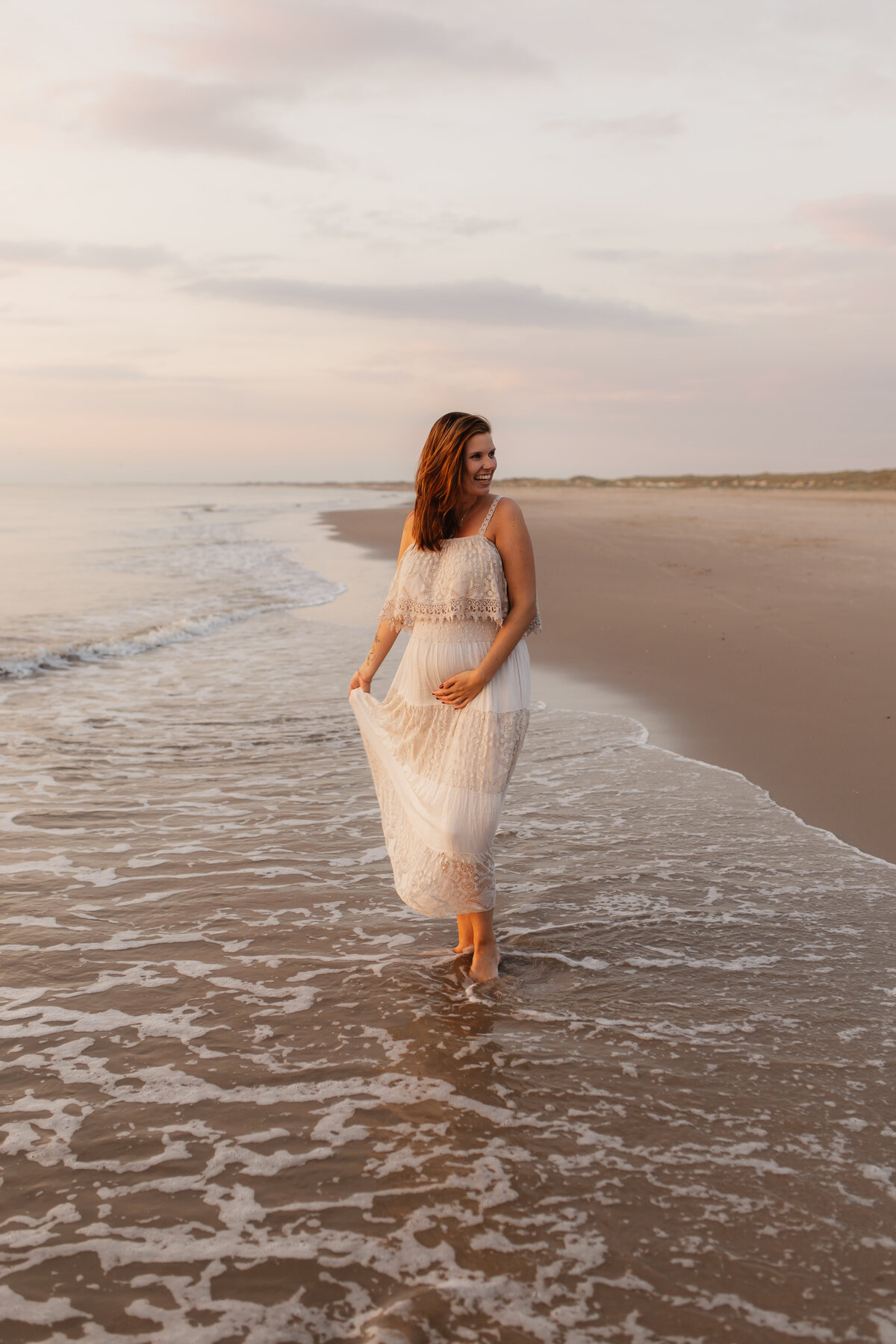 Zwangerschapsshoot aan zee