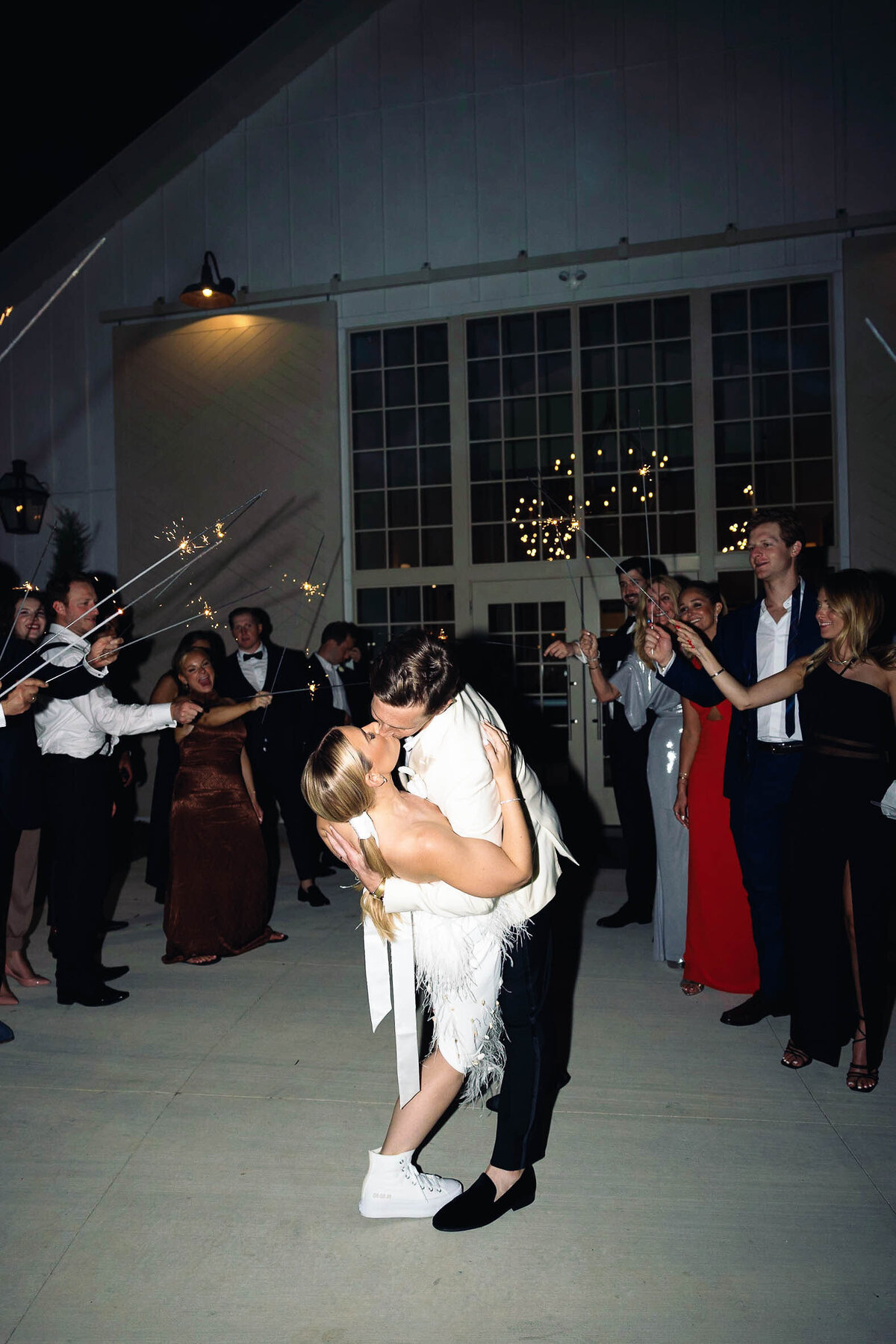 171_wedding-reception-sparklers