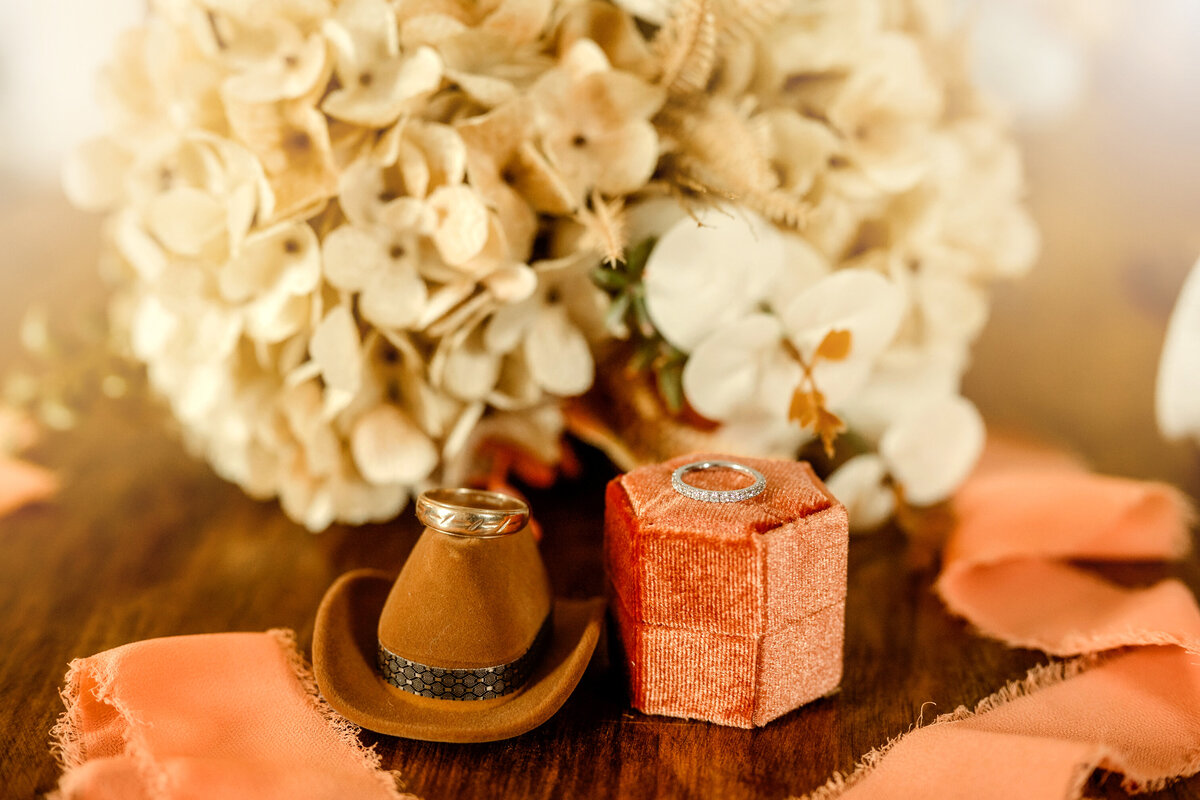 Details photos at wedding at Sandcastle Farm