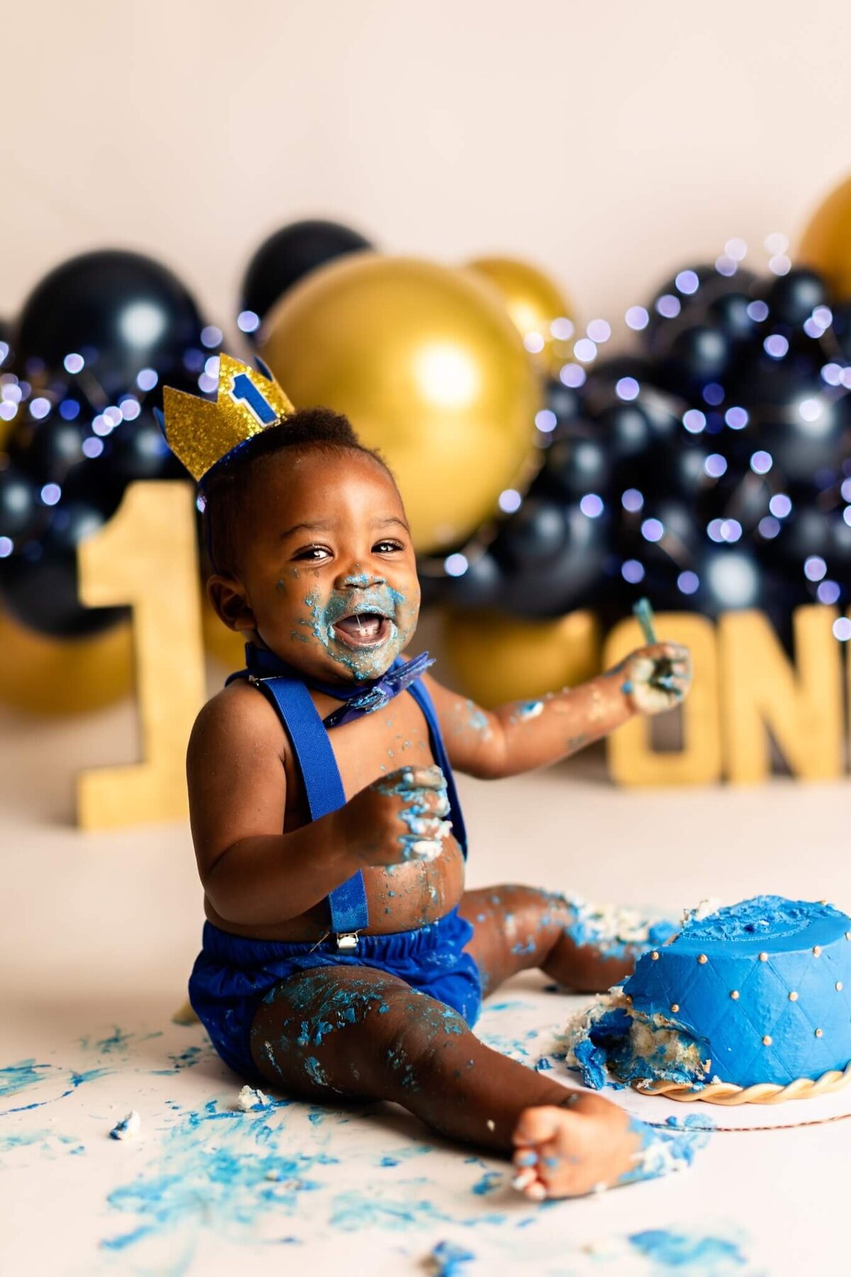 NWA cake smash photographer, milestone portrait session, baby birthday photoshoot Northwest Arkansas, best cake smash photography near me Fayetteville AR