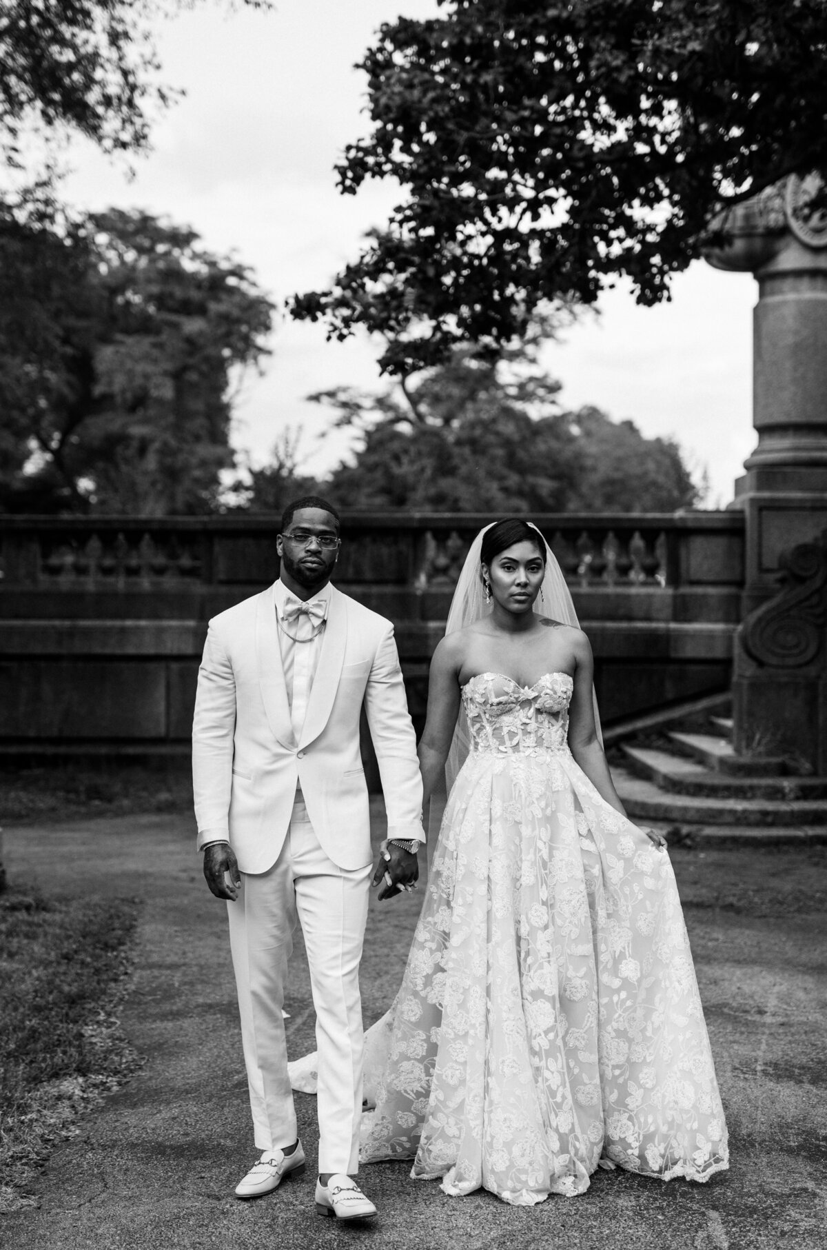 Niki Marie Photography Classic Timeless Wedding Photographer Detroit Michigan Chicago Illinois New York New Destination Travel Fine Art High End Luxury Wedding Engagement Elopement Photo Black White Elegant Traveling Travel City28