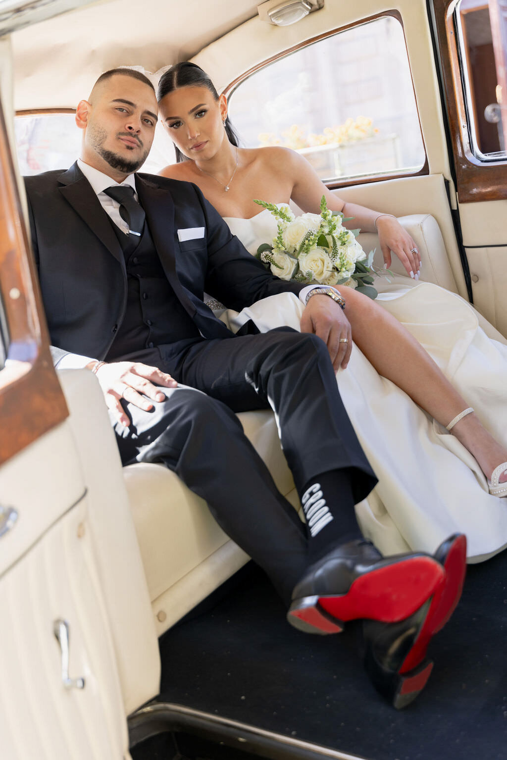 Paris bride and groom pprtraits | Luxury Pairs wedding photographer
