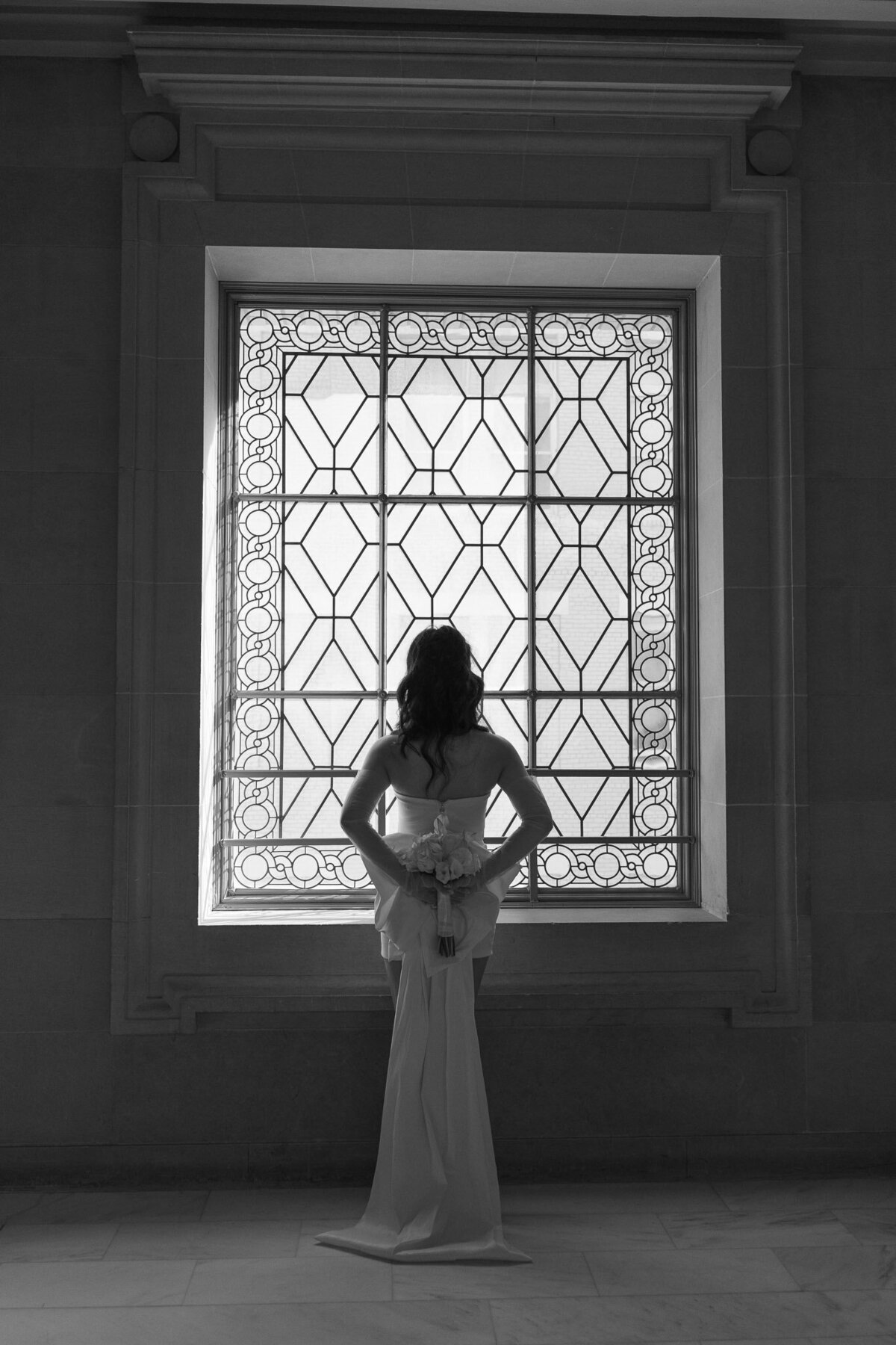 Joyce Li Photography Destination Wedding Elopement Engagement Lifestyle Portrait Photographer West Coast Seattle Washington California sfcityhallelopement-27