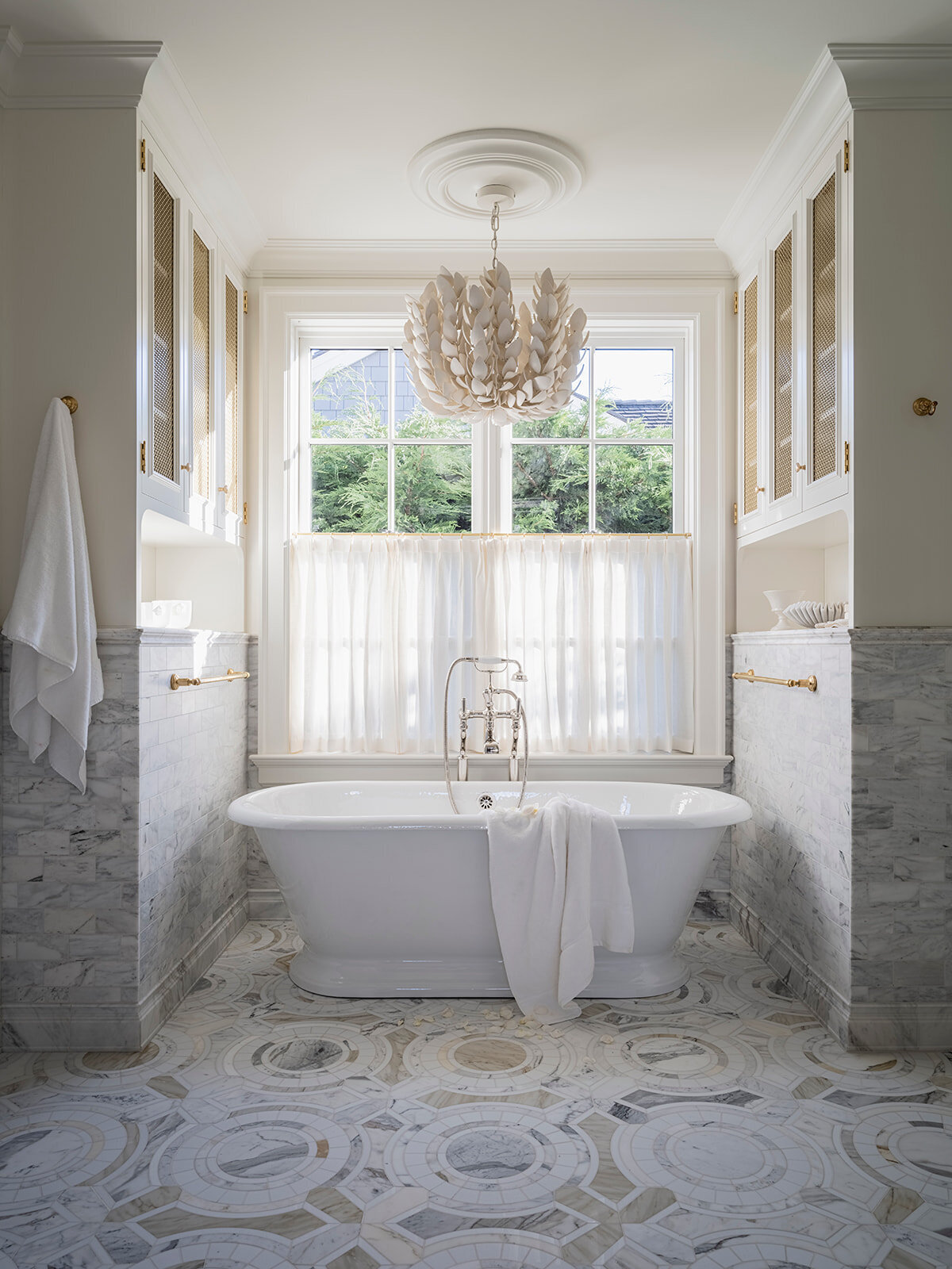Kat Lawton Interiors - Seattle Interior Designer - French Beauty - Morrow_KaraMercer2316-HDR-Edit