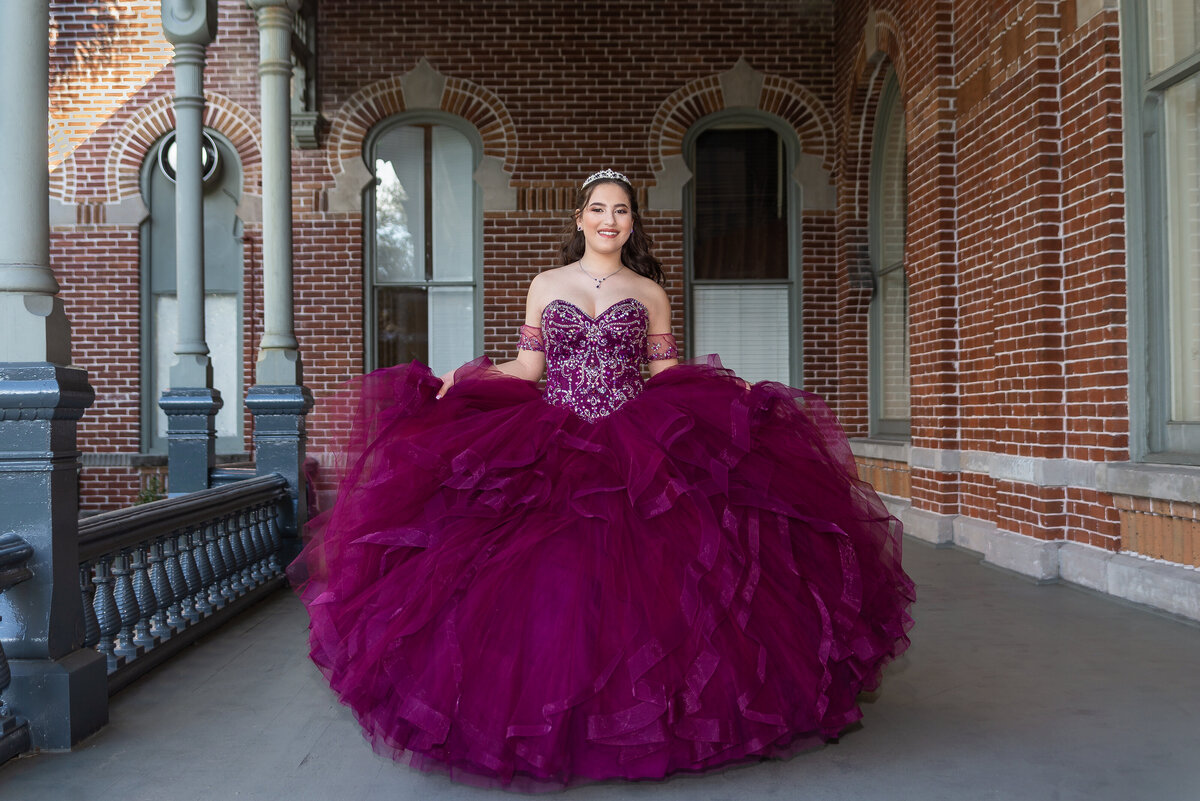 Ariana Martinez Quince Session-6