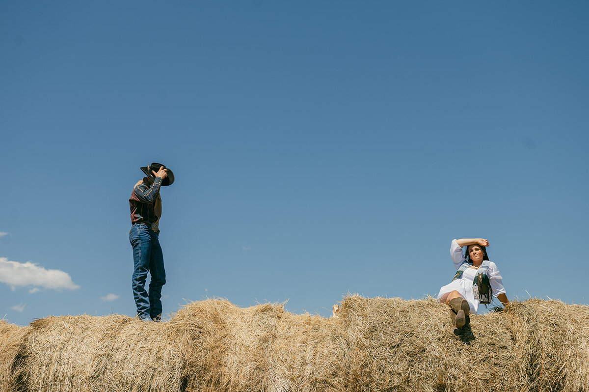 presley-gray-photo-haybale-forest-montana-elopement-7490