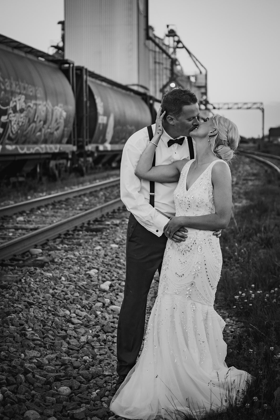 black and white wedding photographer