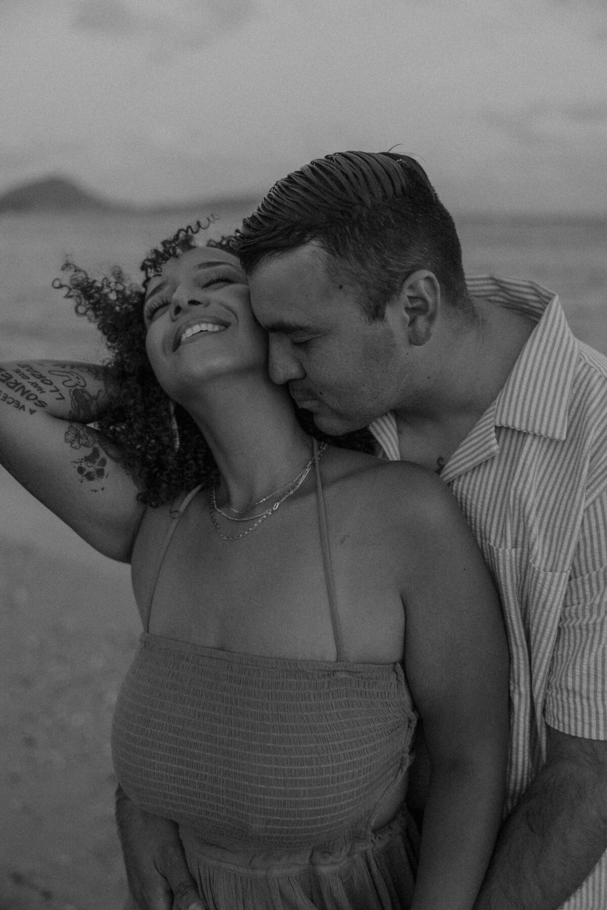 Kahala-Beach-Couples-Photos-10