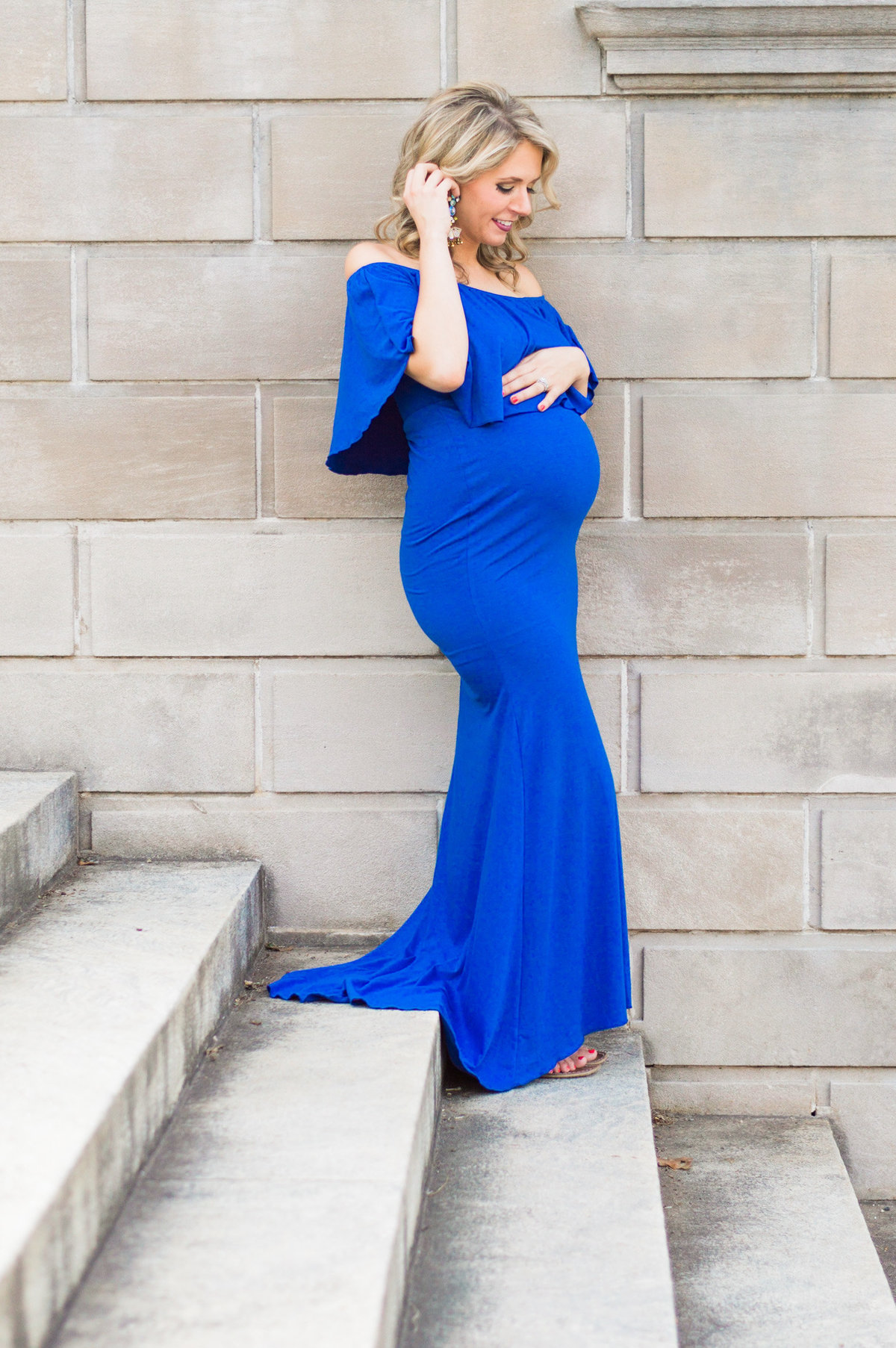 Downtown_Maternity_Session_Lifestyle_Anniversary_Photography_Lynchburg_Virginia_photographer-6