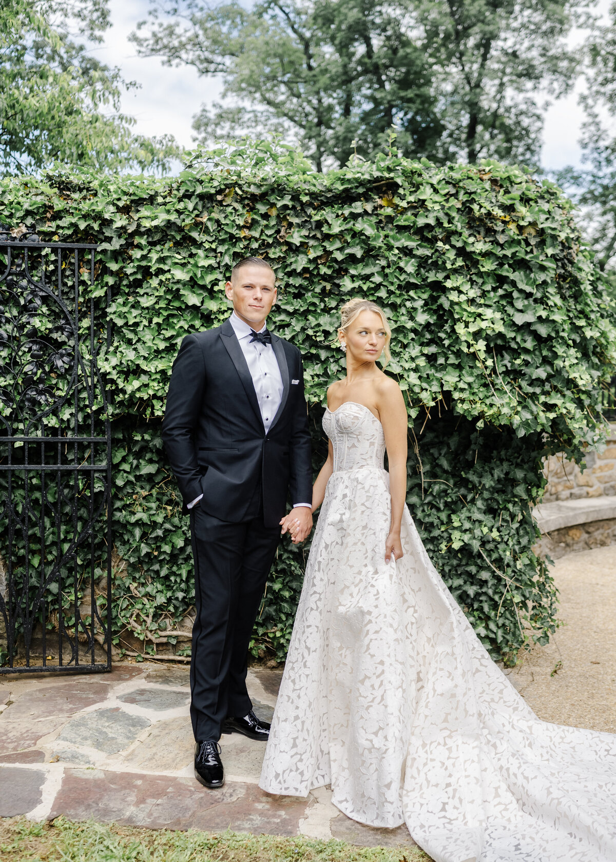 OliviaNoah_WeddingPreview047