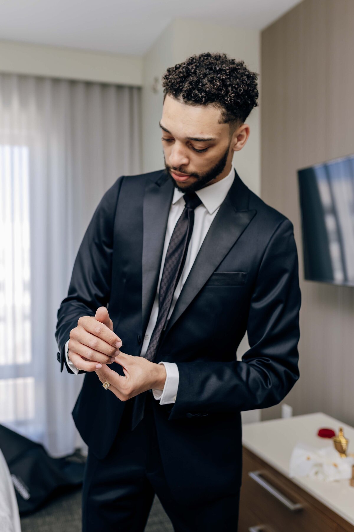 Groom-103