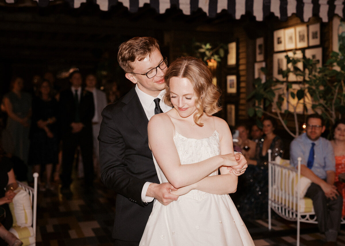 ChicagoWeddingPhotographer_KateKaplanPhoto_Amy_and_Patrick_2025-078