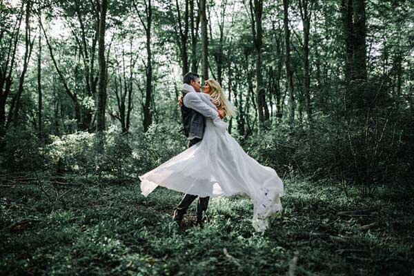 bride-and-groom-in-the-forest-1024x683-1