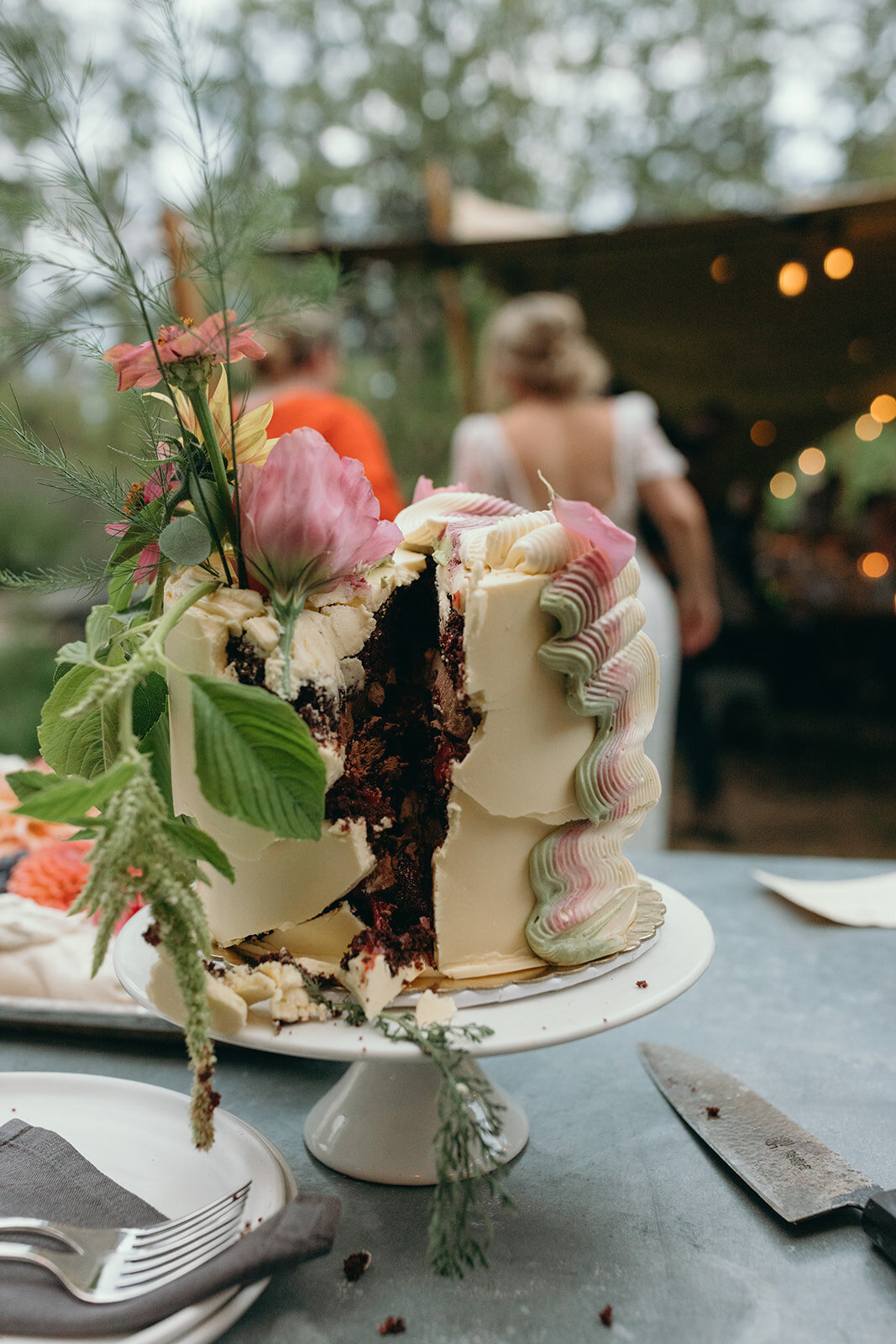 high-end-details-bullock-lake-farm-wedding-thegodards