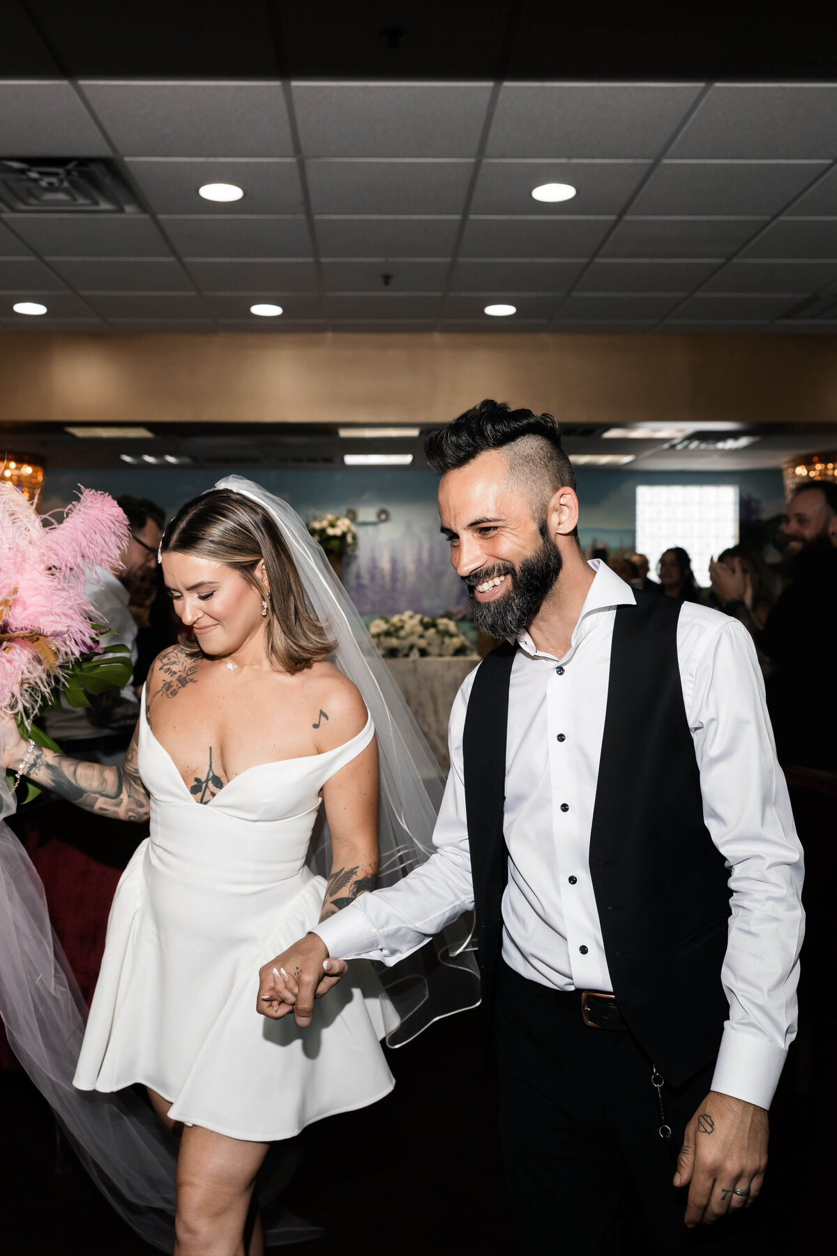 69_riskyexposure_sasha-andy_las-vegas-elopement-photography