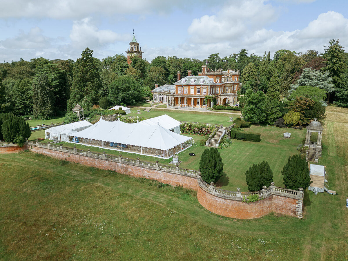 Summer-Estate-Wedding-In-English-Countryside1