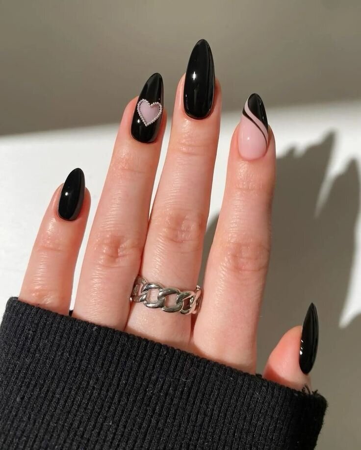 61+ Elegant Simple Almond Nail Ideas For 2024 - DrExplains