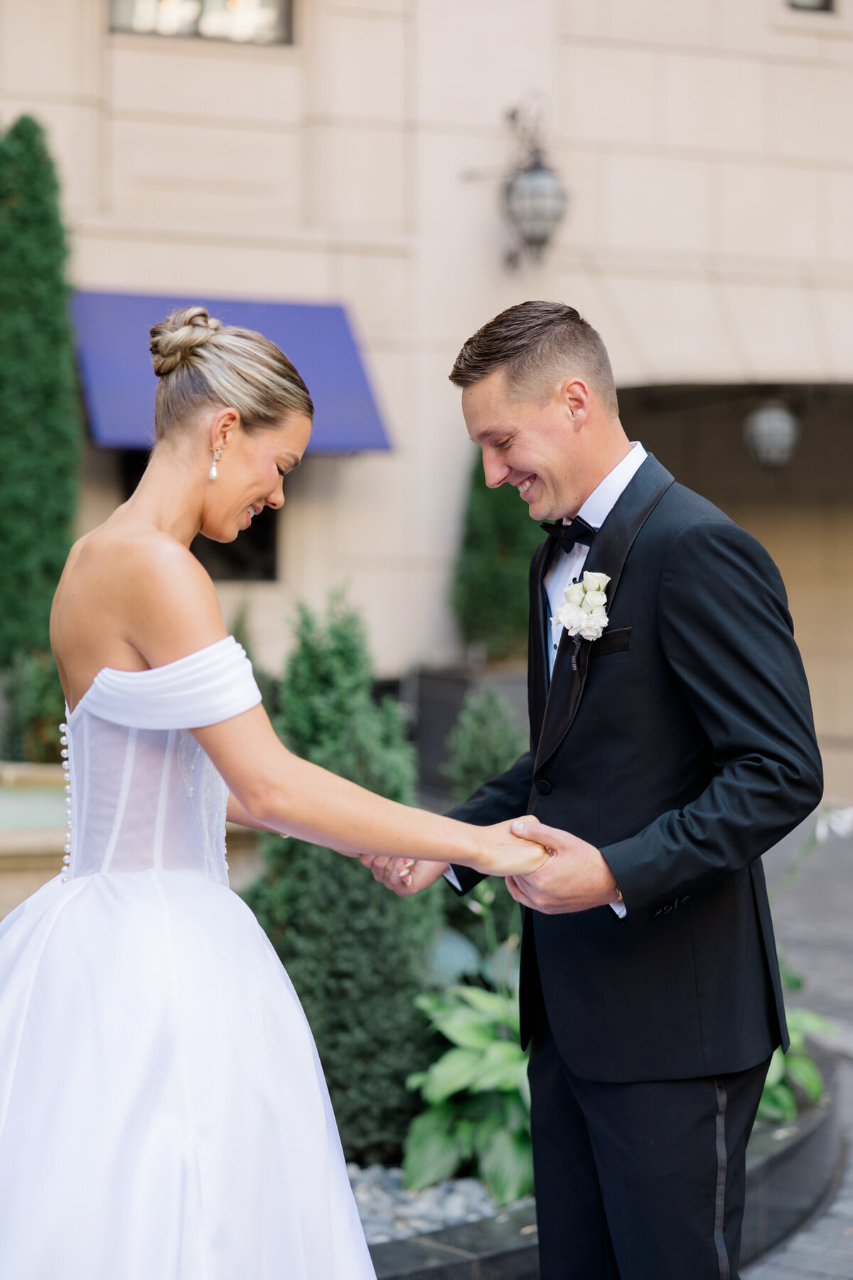 Lexi Benjamin Photography_Waldorf Astoria Chicago Wedding_09.21.24-34