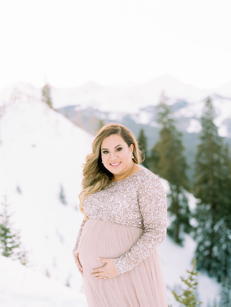 Dani-Cowan-Photography-Maternity-Film-Photographer-Snowy-Colorado39