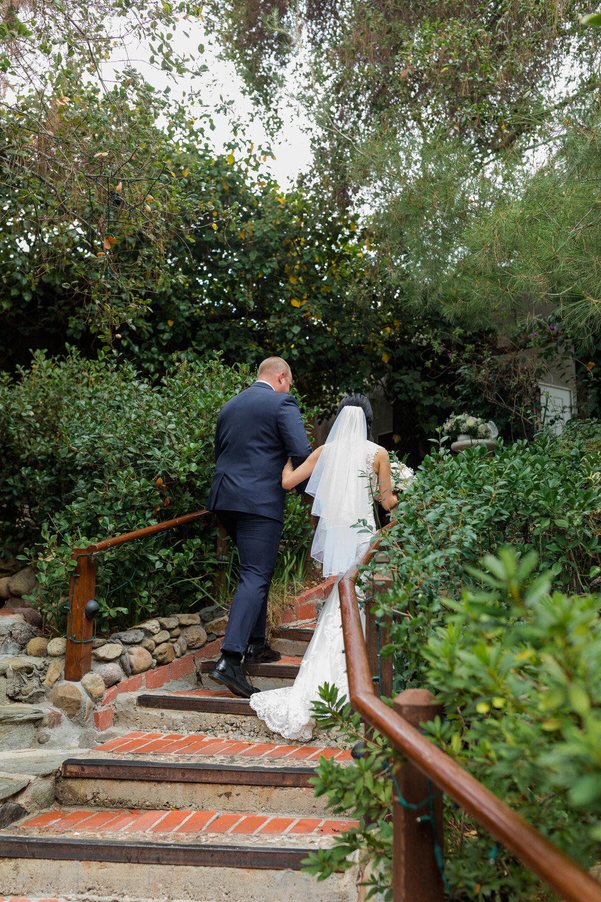 elegant-inn-of-the-seventh-ray-wedding-29