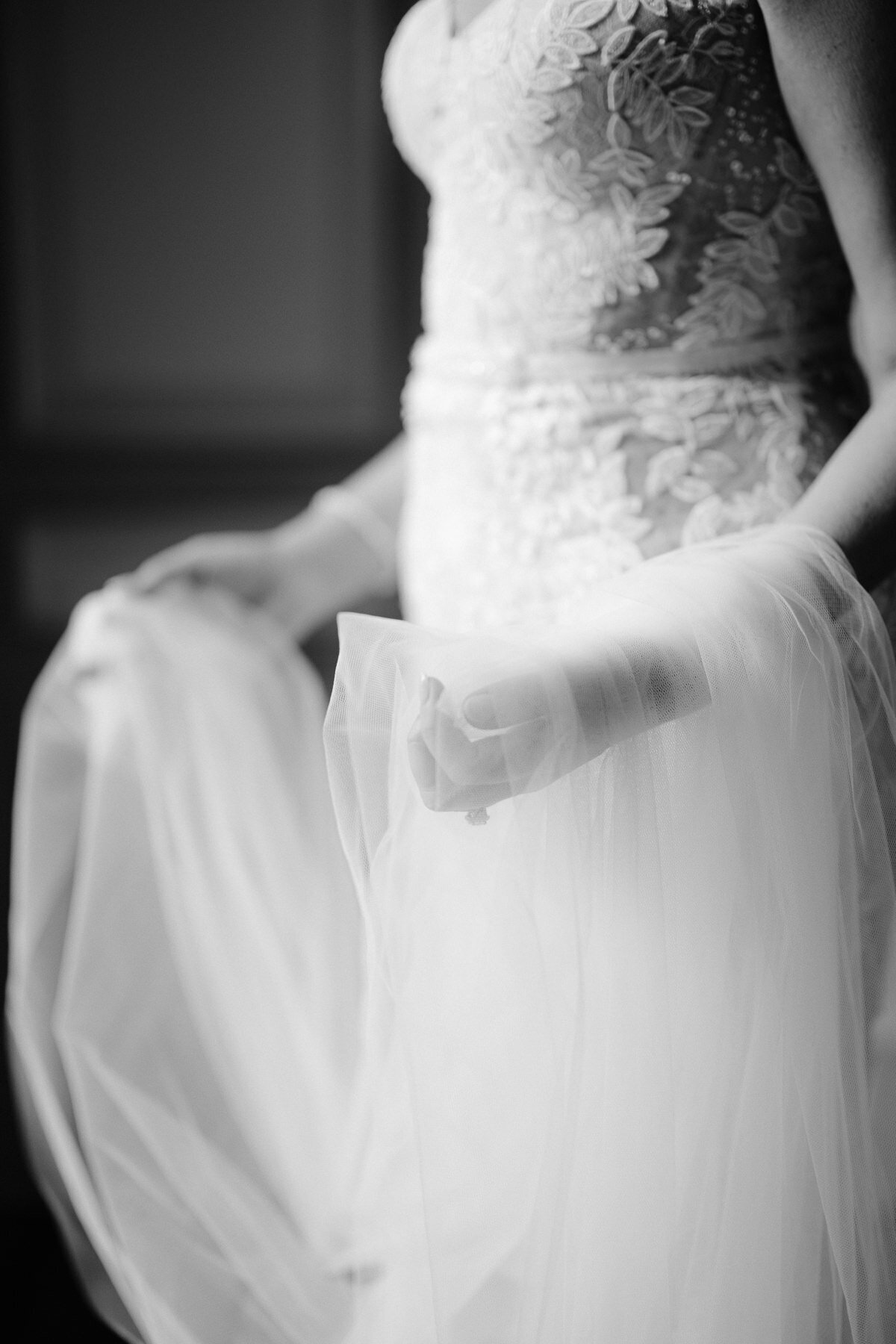 Modern_Chic_Chateau_Valouze_Destination_Wedding_Photographer-93