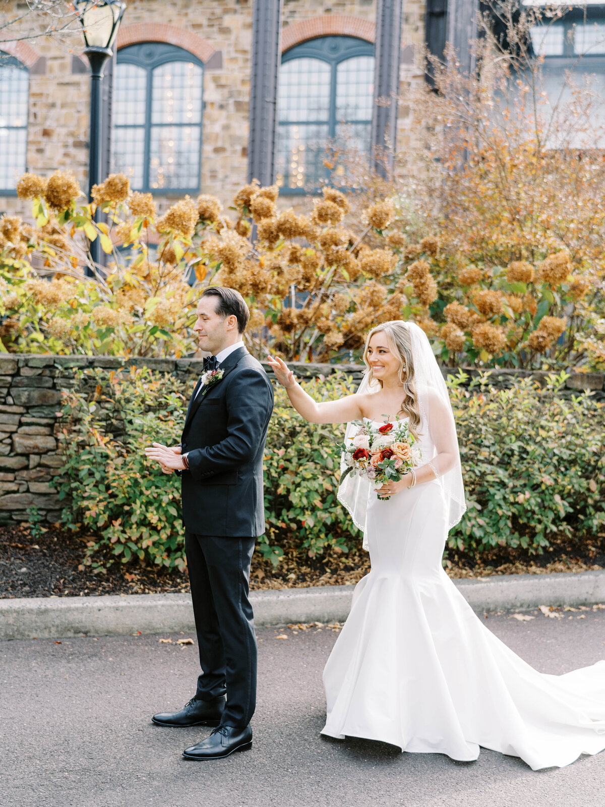 Phoenixville-Foundry-Romantic-Fall-Wedding-Photographer-Bride-Groom-Photos22