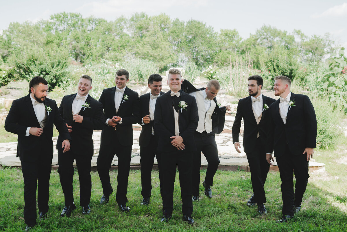 Cody&AlysaBridalParty_NikkiAnnettePhotog-12