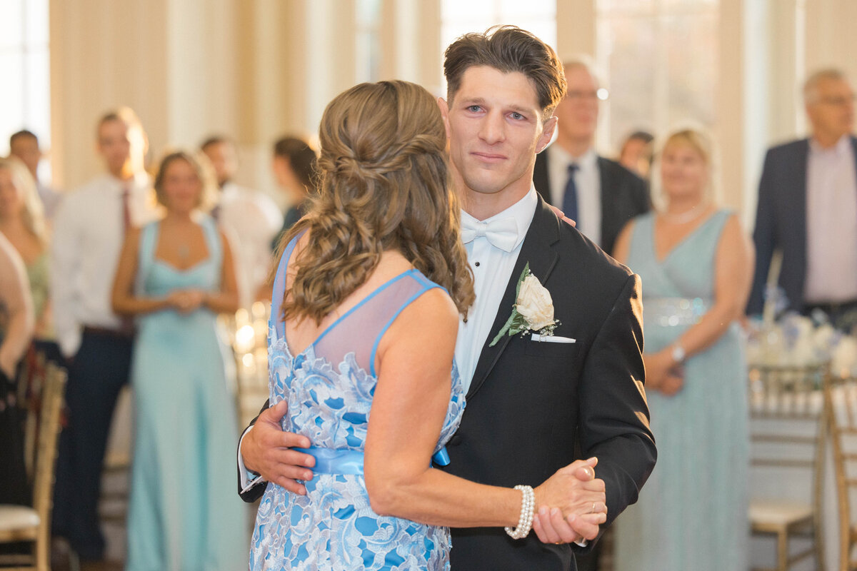 Molly Sue Photography The Ryland Inn Wedding62