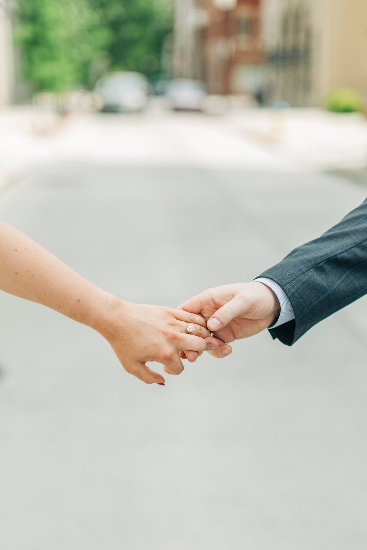keatonandmichelle-downtownknoxvilleengagement-6