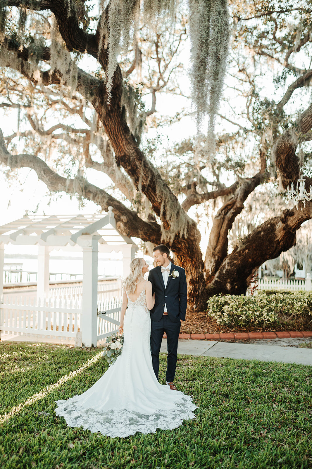 ashley-izquierdo-palmetto-bed-and-breakfast-elopement-chantilly-chic-celebrations-11