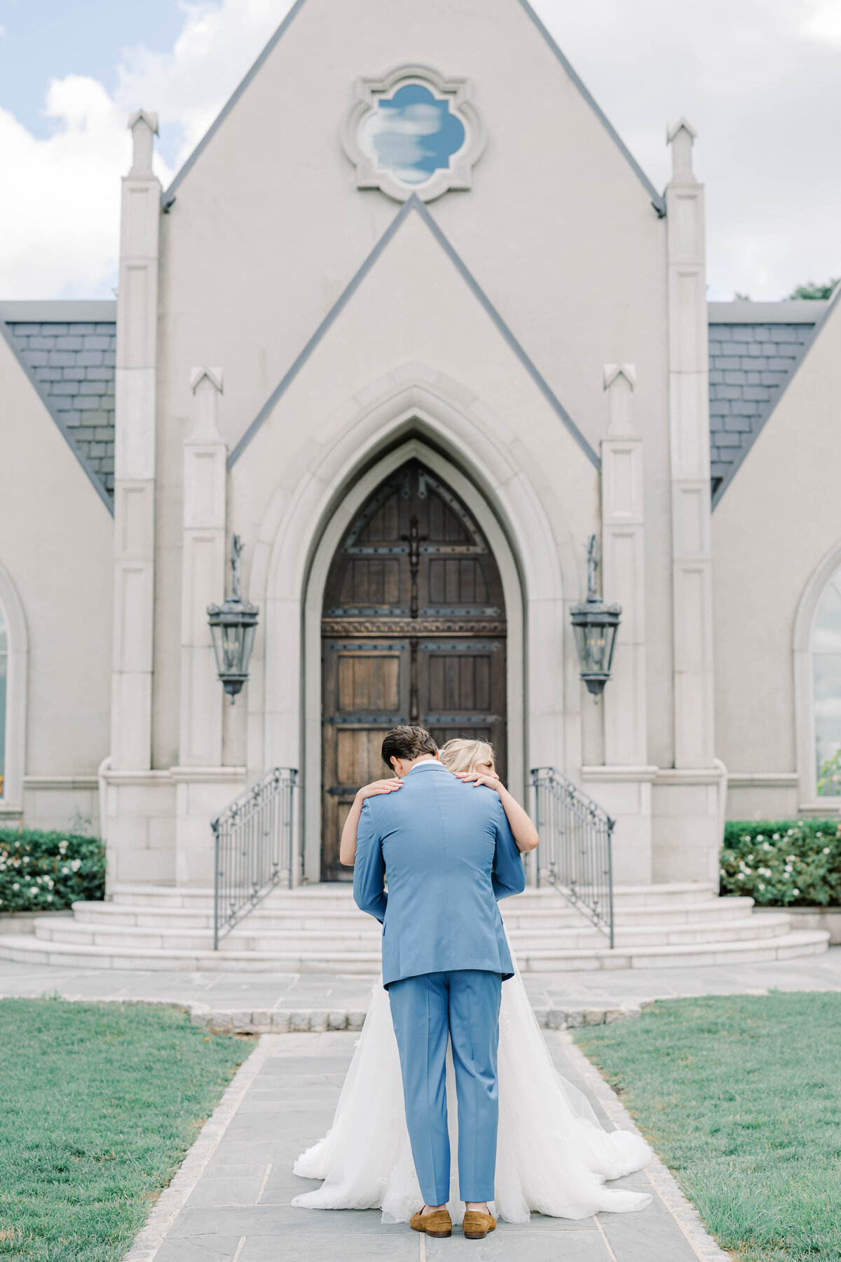 Caitlyn_and_Joe_Sneak_MTA-80