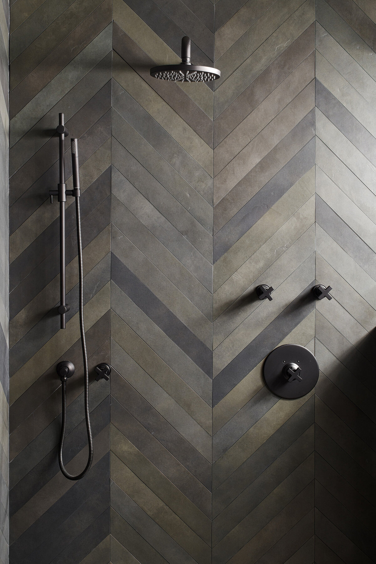 showerdetail1