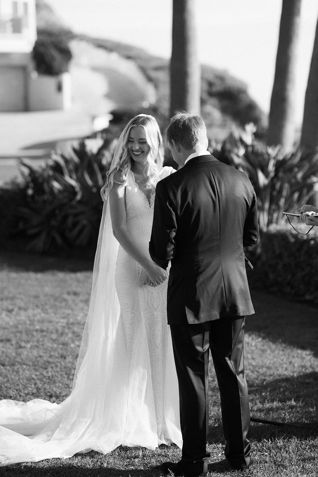 pretty-palm-leaf-event-co-morgan-and-alex-wedding-at-ole-hanson-9