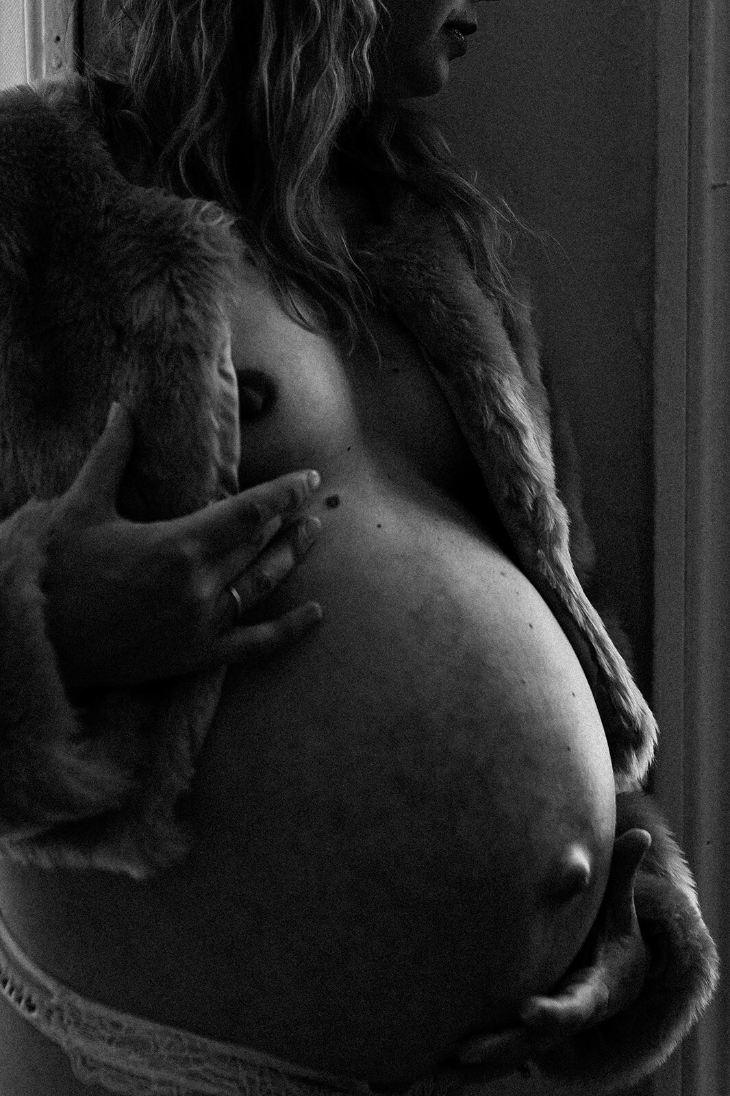 sonjamartinmaternityboudoir2022hdp-47_websize