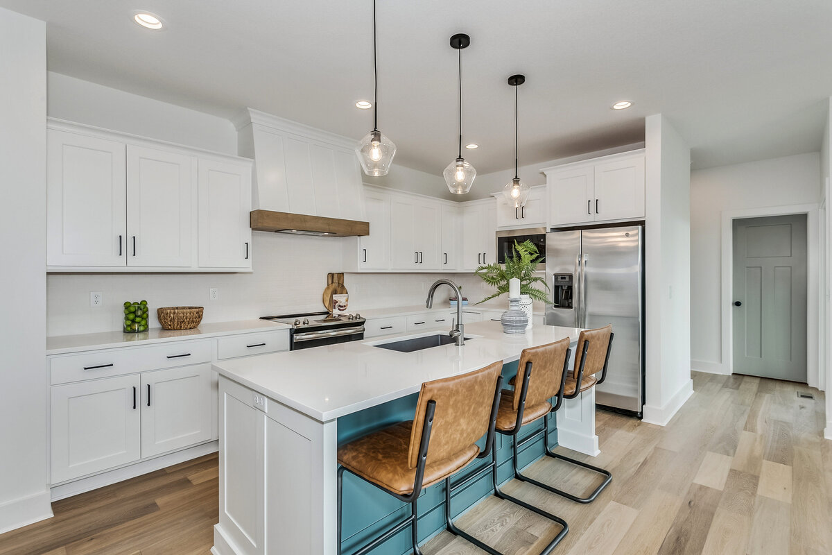 2402 N Bluestone Cir Andover-print-011-031-Kitchen-4200x2800-300dpi