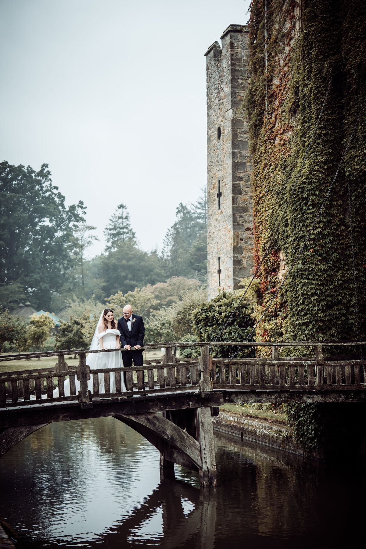 466-S&M-COUPLE-HEVER-CASTLE-TERIVPHOTOGRAPHY