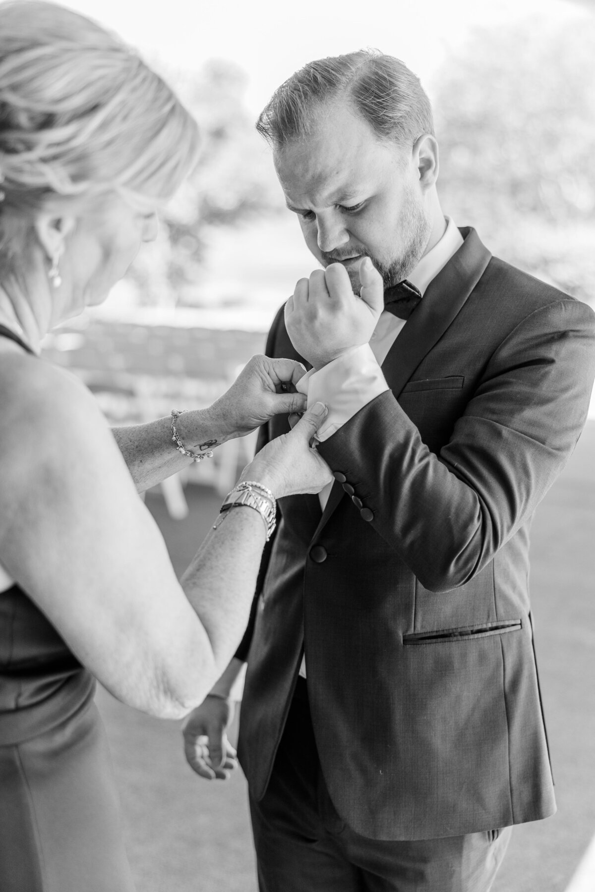 C&LWedding-GettingReadyBlog-3663