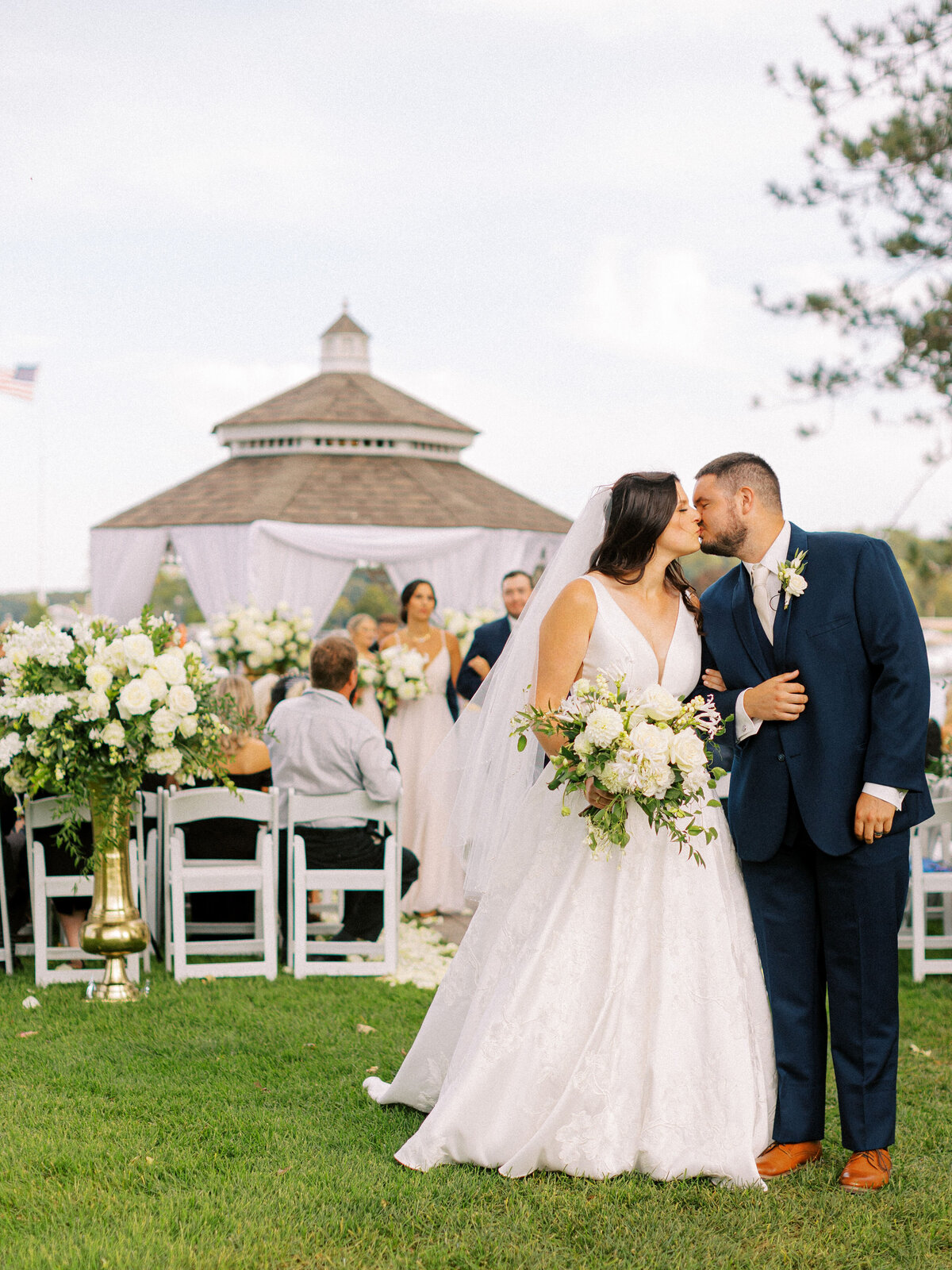 17AbbeyResortLakeGenevaWisconsinweddingphotographerpamcooley1V7A6183