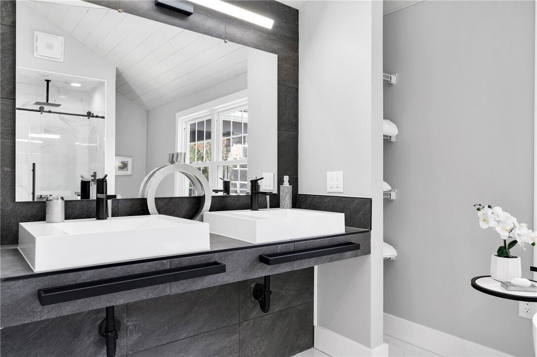 Bright and inviting staged bathroom showcasing functional design for quick home sale