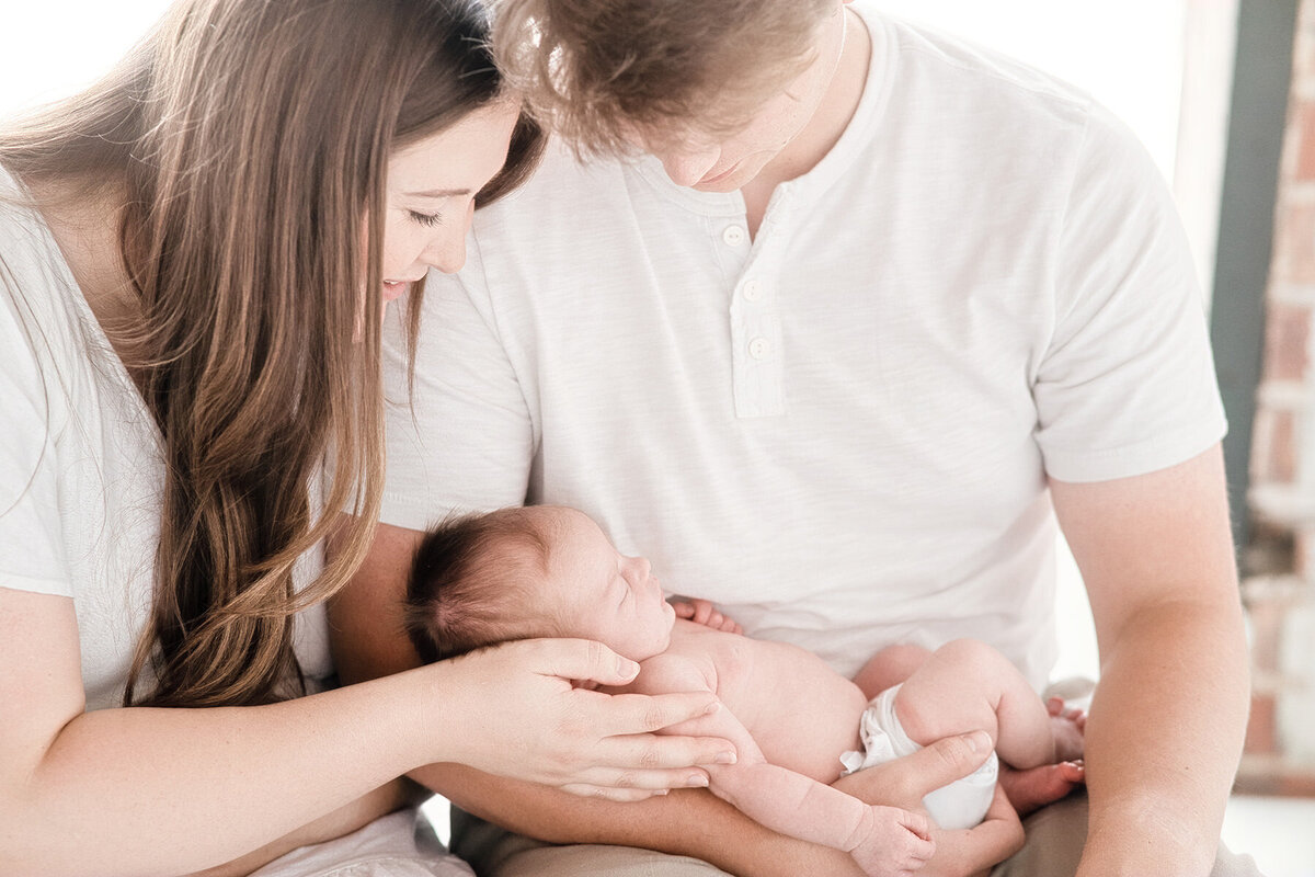 baby with mom and dad