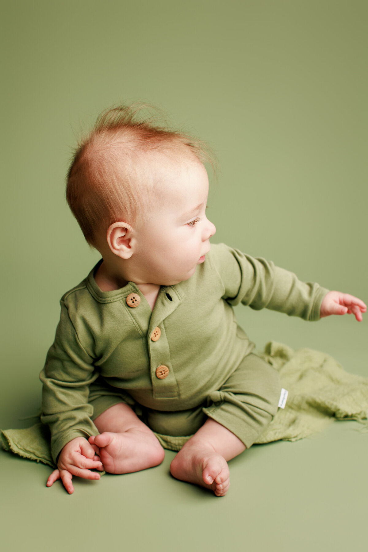 NW Arkansas baby photographer, baby photoshoot NWA, baby portrait studio Bentonville AR