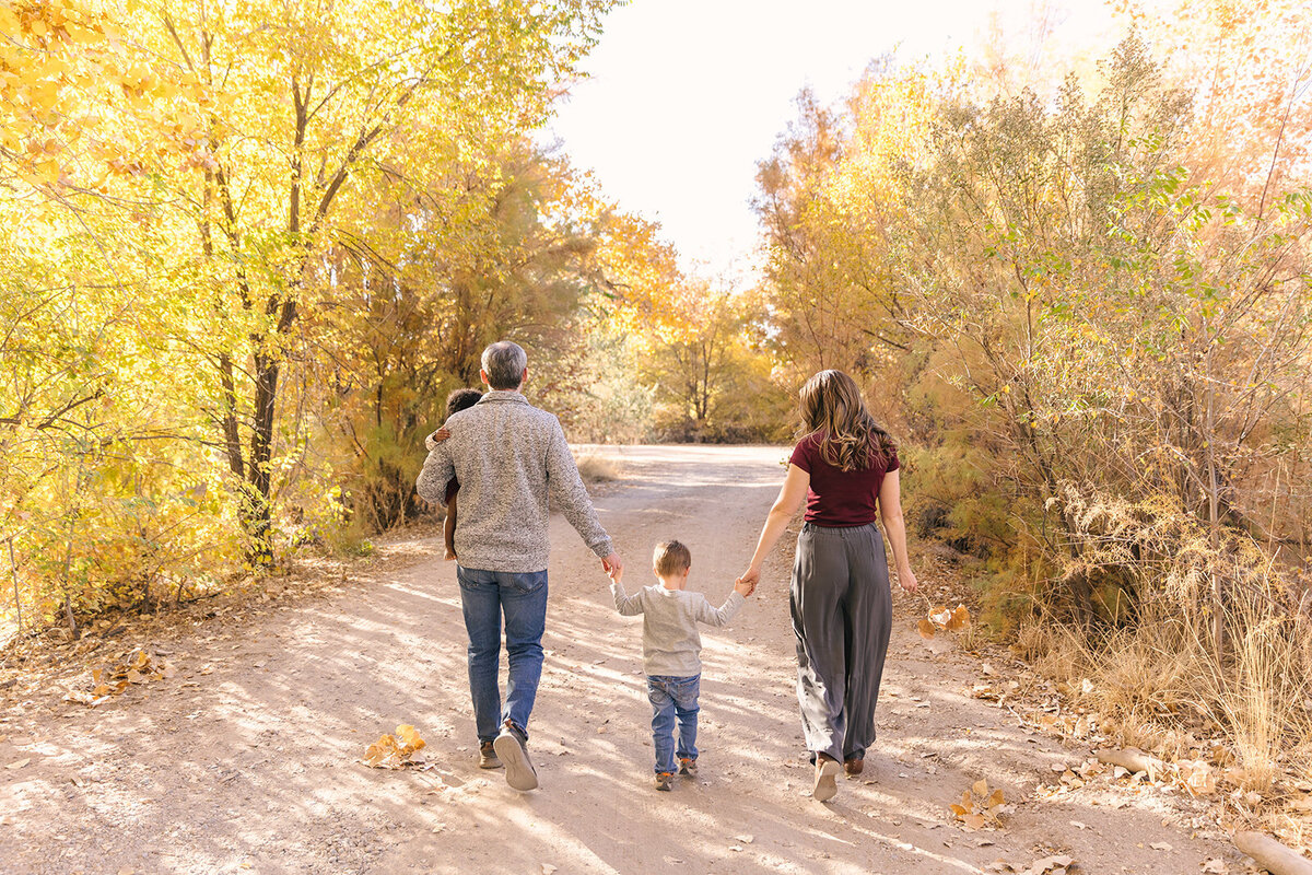 Albuquerque-family-portraits-Rio-Grande-bosque (7)