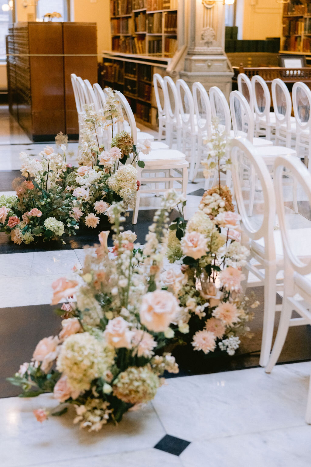 NikkiSanterre_EastCoastLuxuryWeddingPhotographer_PeabodyLibraryWeddingNouvelleEvents_Emily&Daniel-62